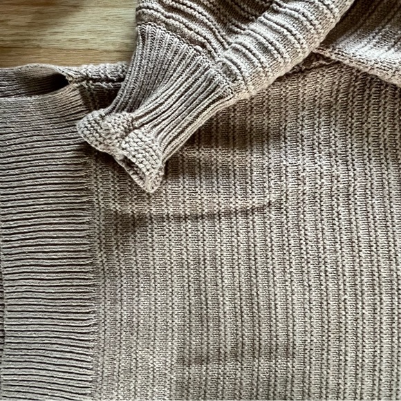 Madewell Ruffle-Neck Pullover Sweater in Cotton Merino Yarn - Toffee - Picture 5 of 8